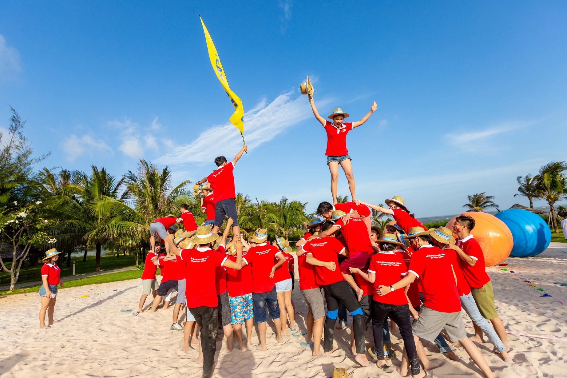 Xây dựng kịch bản team building bãi biển