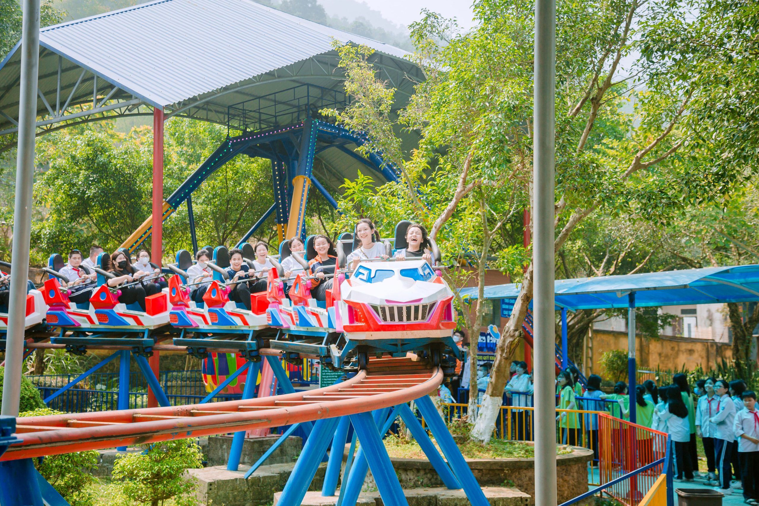 Các khu trò chơi cảm giác mạnh tại Hà Nội cho cả gia đình