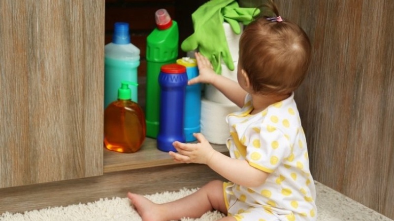 Những đồ vật có thể gây nguy hiểm cho trẻ trong gia đình phụ huynh nên chú ý